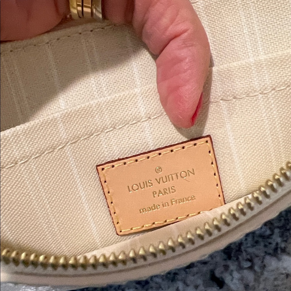 Louis Vuitton Monogram By The Pool Neverfull MM Pouchette - Picture 12 of 14